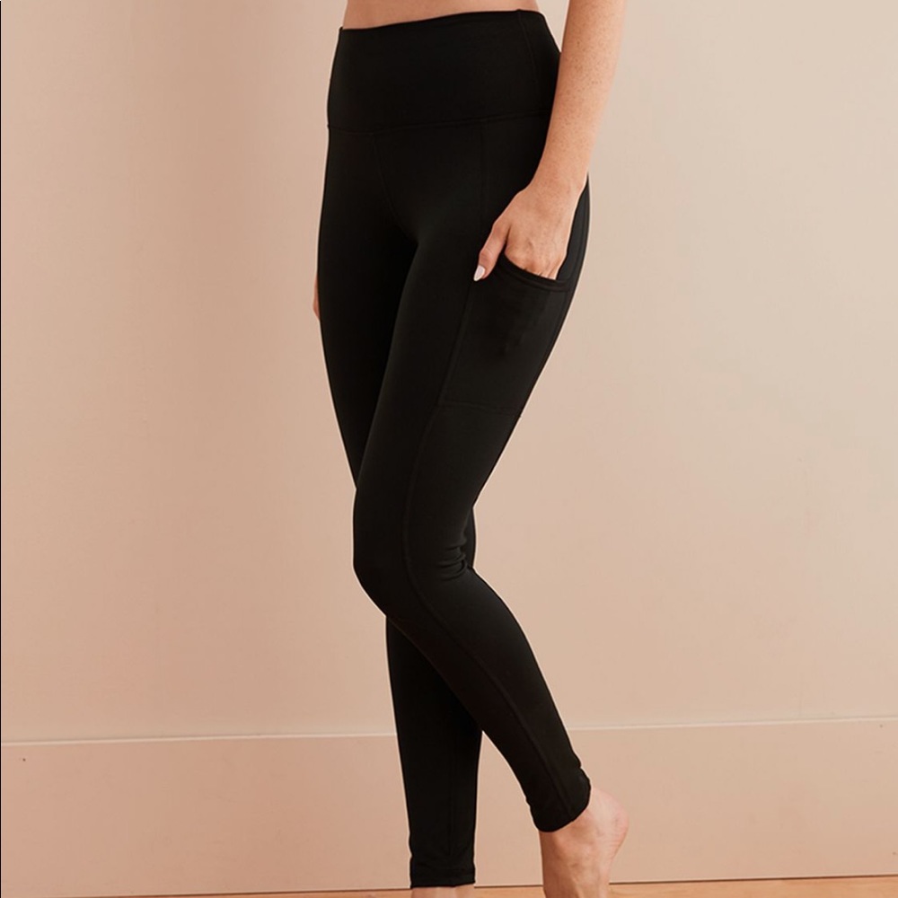 Aerie Play high waisted pocket legging